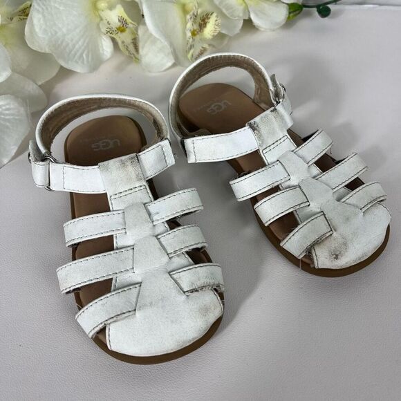 Ugg Toddler girl Sandals size 10 white play shoes - Picture 1 of 9